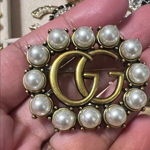 Luxurious Gold and Pearl Brooch